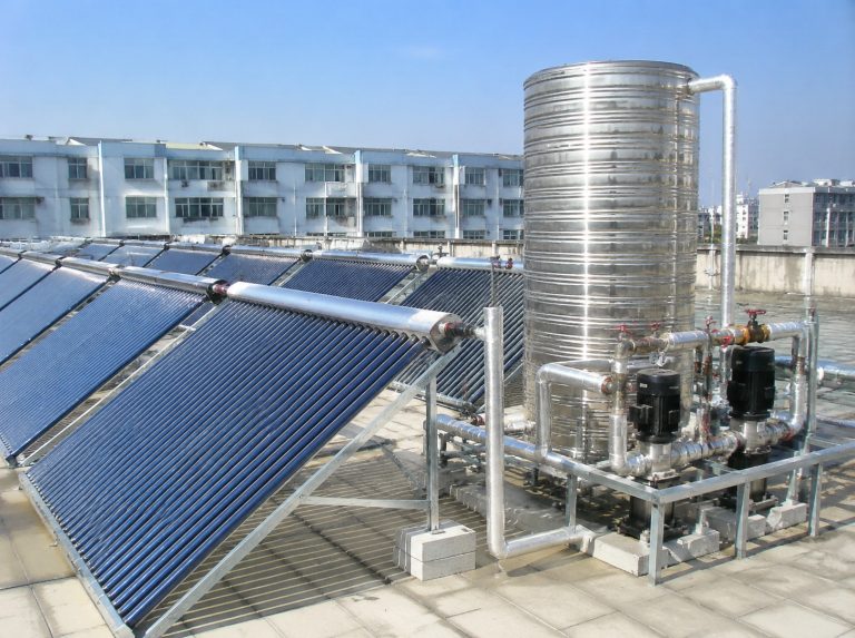 垦利区商用大容量真空管太阳能热水系统